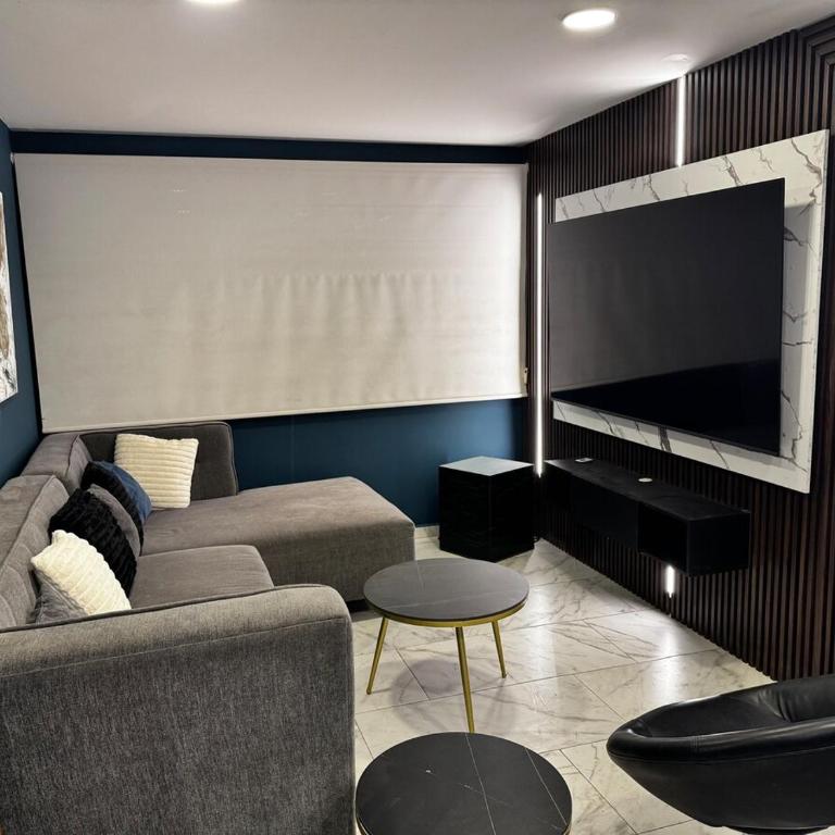 Coyoacán Premium 30 m de Metro Ecobici Wifi - Three-Bedroom Apartment - 25
