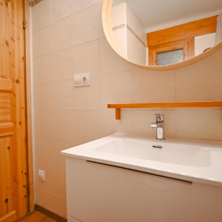 Dúplex con Parking en el Corazón de Incles I AndStay HUT17488 - Chalet de 2 dormitorios - 6