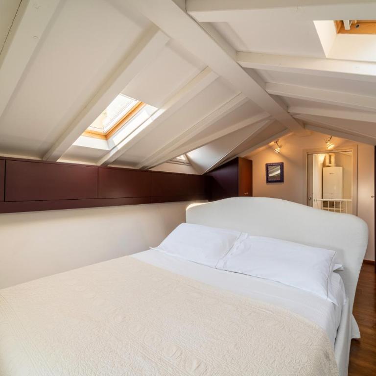 Porta Rossa con Vista Lago by Wonderful Italy - Appartamento con 2 Camere da Letto - 14