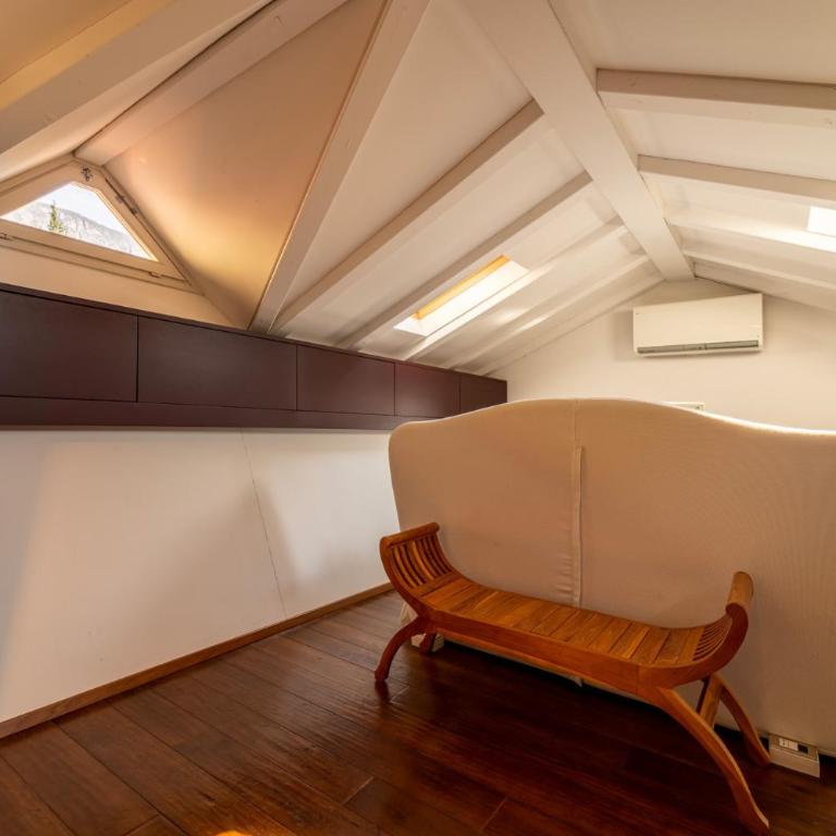 Porta Rossa con Vista Lago by Wonderful Italy - Appartamento con 2 Camere da Letto - 17