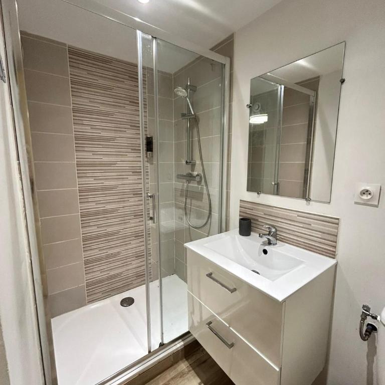 Le Cocon, cosy et intimiste, au rez-de-chaussée - One-Bedroom Apartment - 14