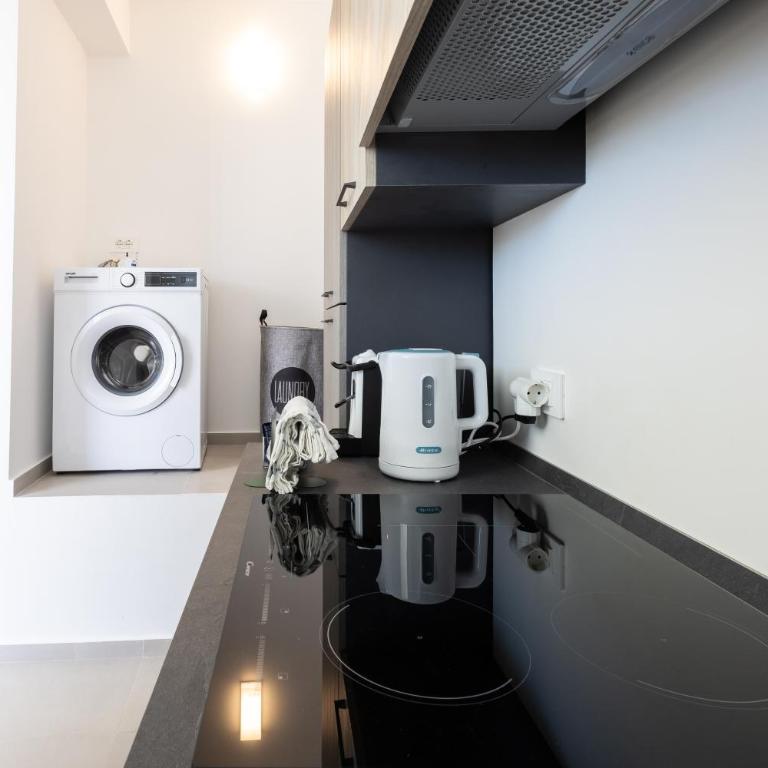 Residence Dara 409, 410 - Free Parking, Terrace, Wi-Fi, Air conditioning - One-Bedroom Superior Apartment - 11