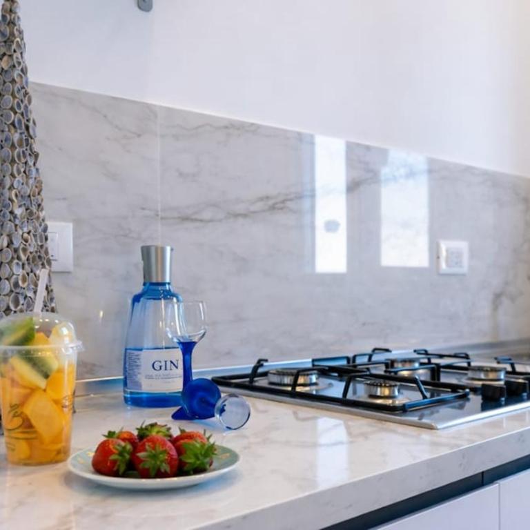On The Sea Apartment by Symphonya Luxury Holiday Rentals - Two-Bedroom Apartment - 7