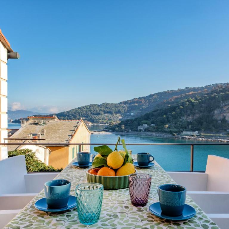 Casa Emily - Appartamento con 2 Camere da Letto, Terrazza e Vista Mare - 1