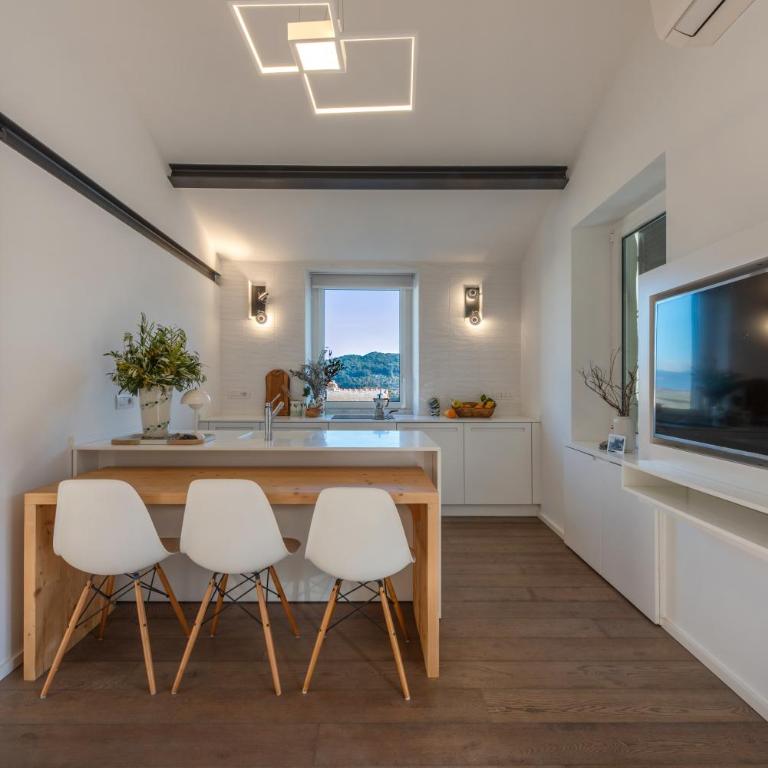Casa Emily - Appartamento con 2 Camere da Letto, Terrazza e Vista Mare - 3
