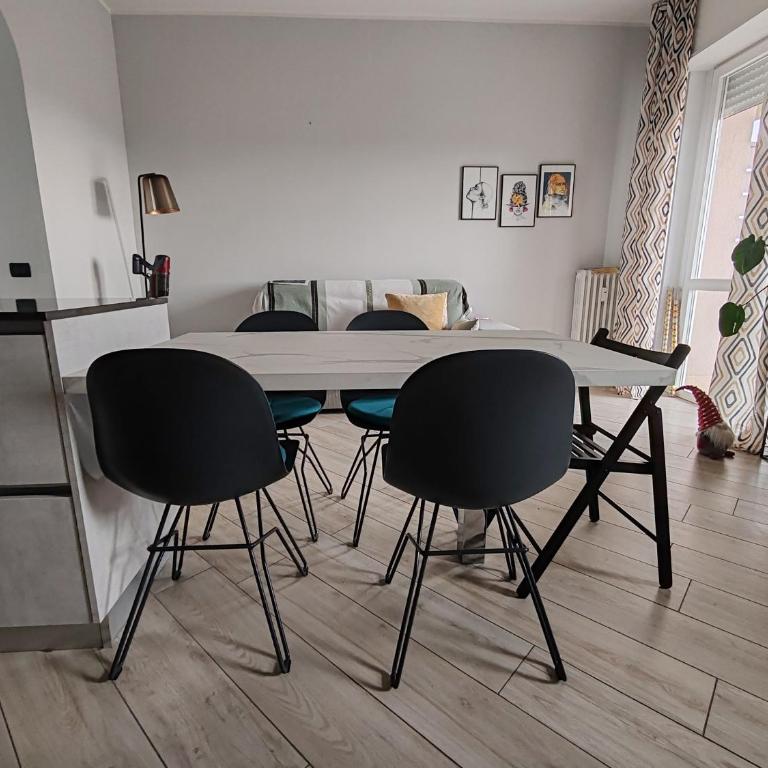 Bilocale Comfort per Olimpiadi Fiera e Centro - One-Bedroom Apartment - 2
