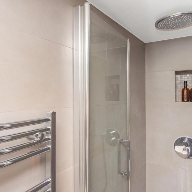 Coeur de ville - Charmant appartement rénové - FS - Appartement 1 Chambre - 22