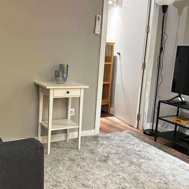 Apartamentos Chueca 6 - One-Bedroom Apartment - 7