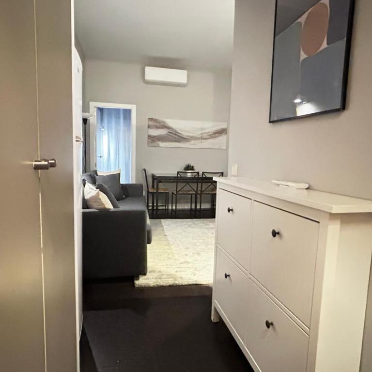 Apartamentos Chueca 6 - One-Bedroom Apartment with City View - 5