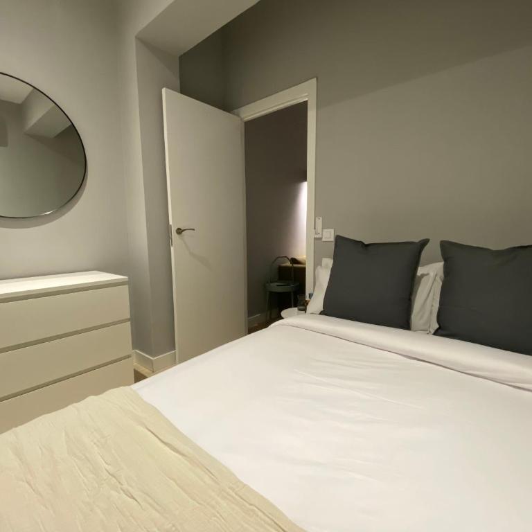 Apartamentos Chueca 6 - One-Bedroom Apartment - 6