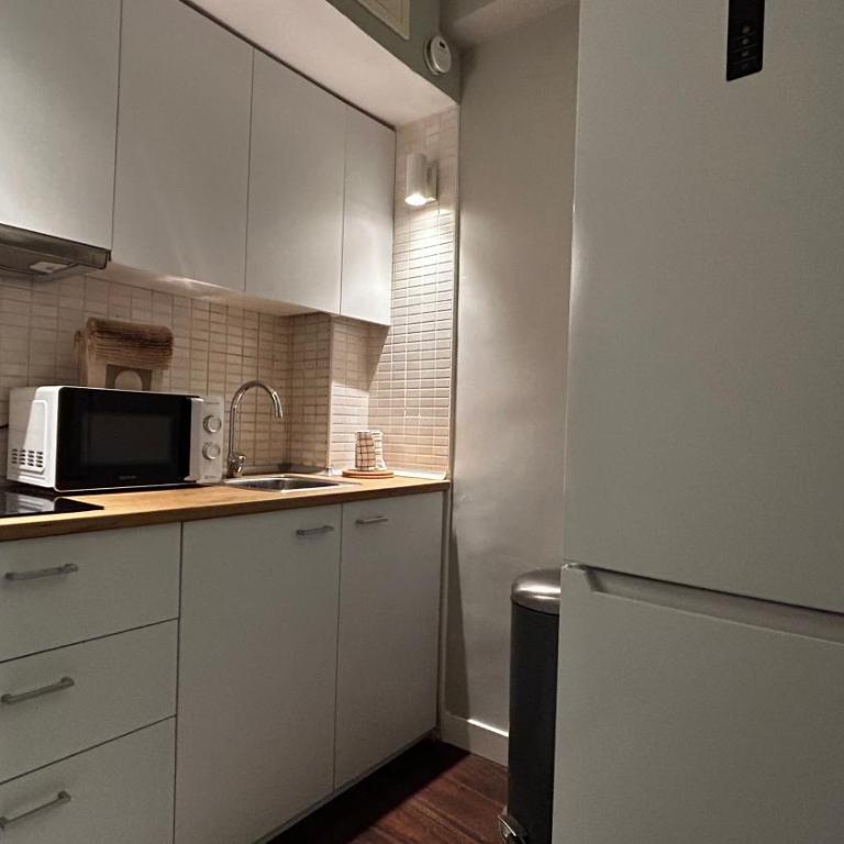 Apartamentos Chueca 6 - One-Bedroom Apartment with City View - 5