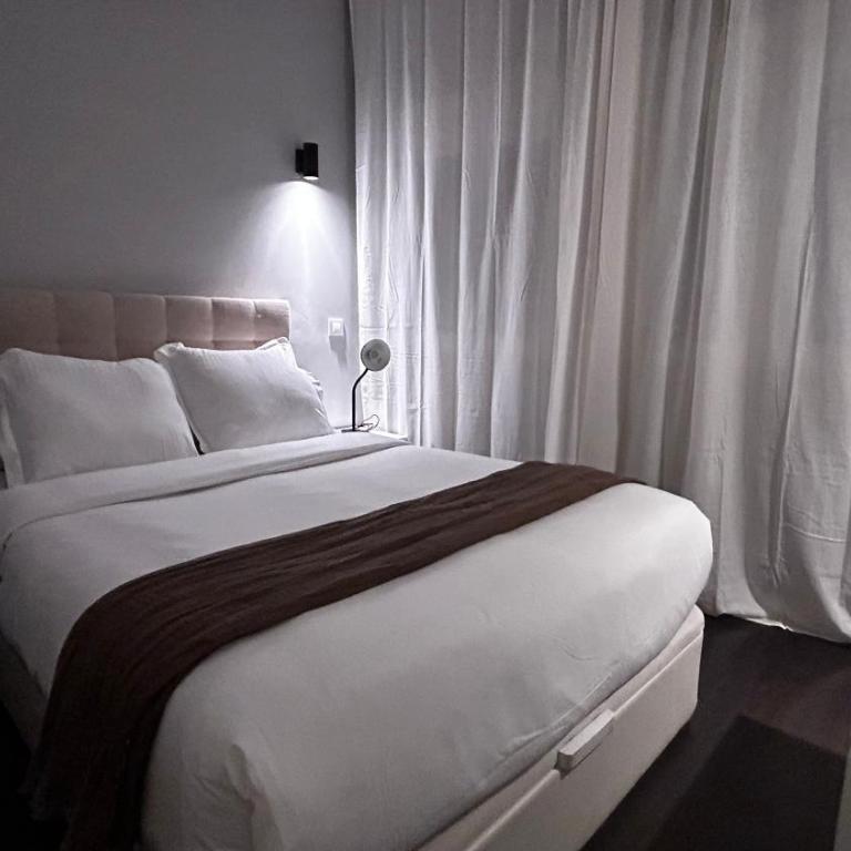 Apartamentos Chueca 6 - One-Bedroom Apartment with City View - 4