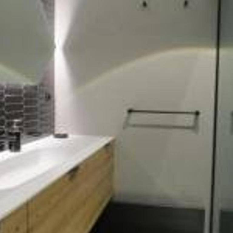 Appartement luxueux climatisé avec superbe vue et parking sécurisé - FR-1-696-1 - Appartement - 13
