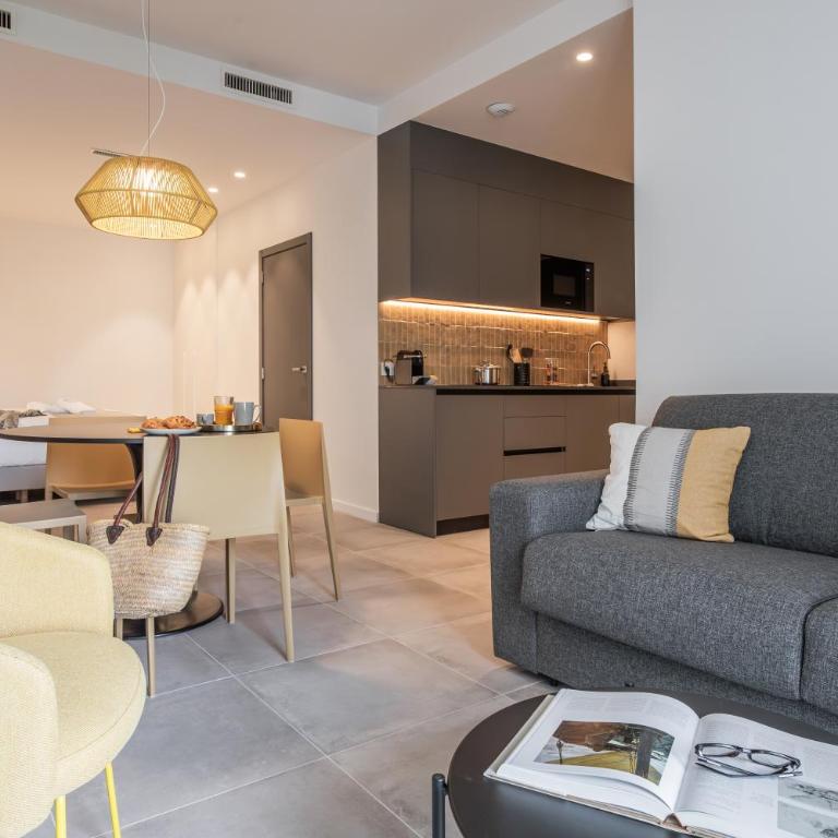 Valencia Home Alfahuir - Studio Apartment with Balcony - 4