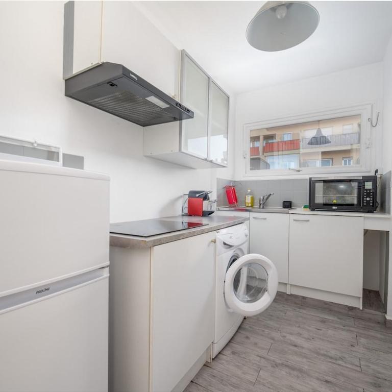 Appartement T2 Juan les Pins proche de la mer - Appartamento con 1 Camera da Letto - 12