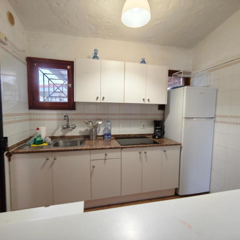 lovely bungalow with parking - Casa de 2 dormitorios - 19