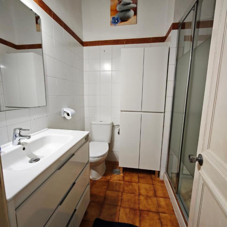 lovely bungalow with parking - Casa de 2 dormitorios - 21