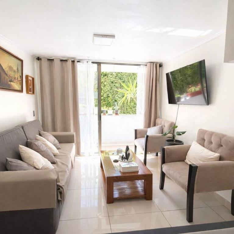 A pasos de La Moneda 2 hab, 2 baños y balcón - Family Suite - 1