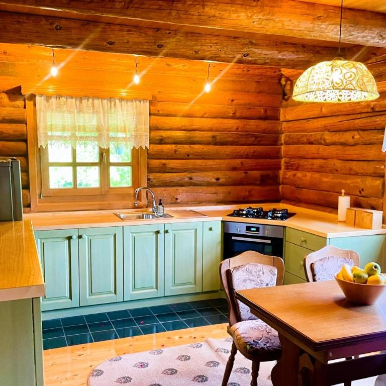 Pine River Dobrenica - Three-Bedroom Chalet - 12