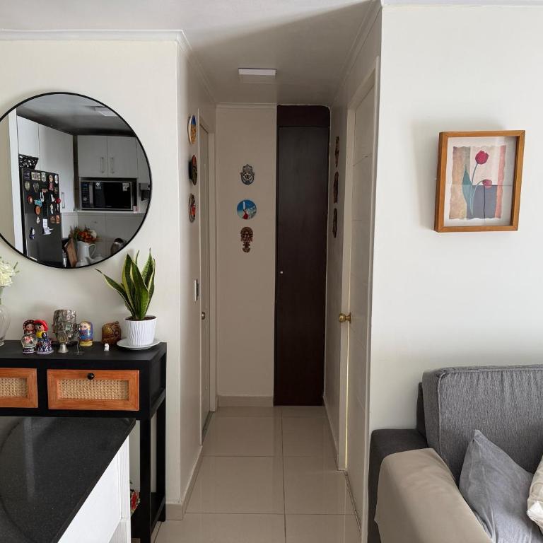 A pasos de La Moneda 2 hab, 2 baños y balcón - Family Suite - 12