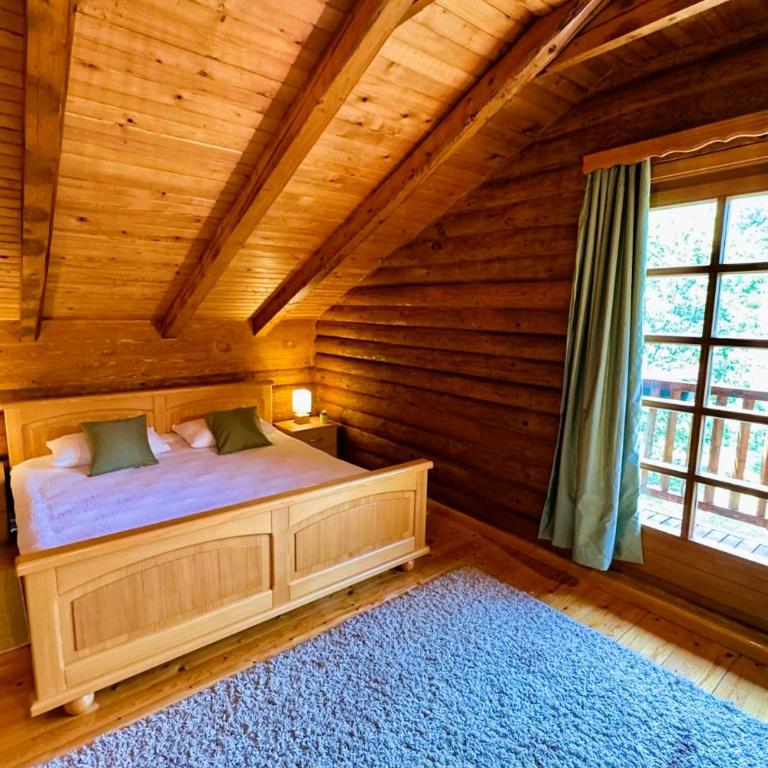 Pine River Dobrenica - Three-Bedroom Chalet - 22