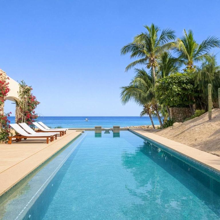 Oceanfront Villa with Pool, Hot Tub, Fireplace & BBQ - Villa - Beach Front - 16