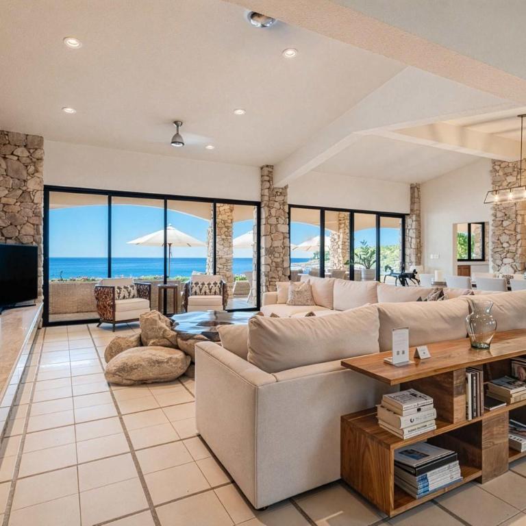 Oceanfront Villa with Pool, Hot Tub, Fireplace & BBQ - Villa - Beach Front - 7