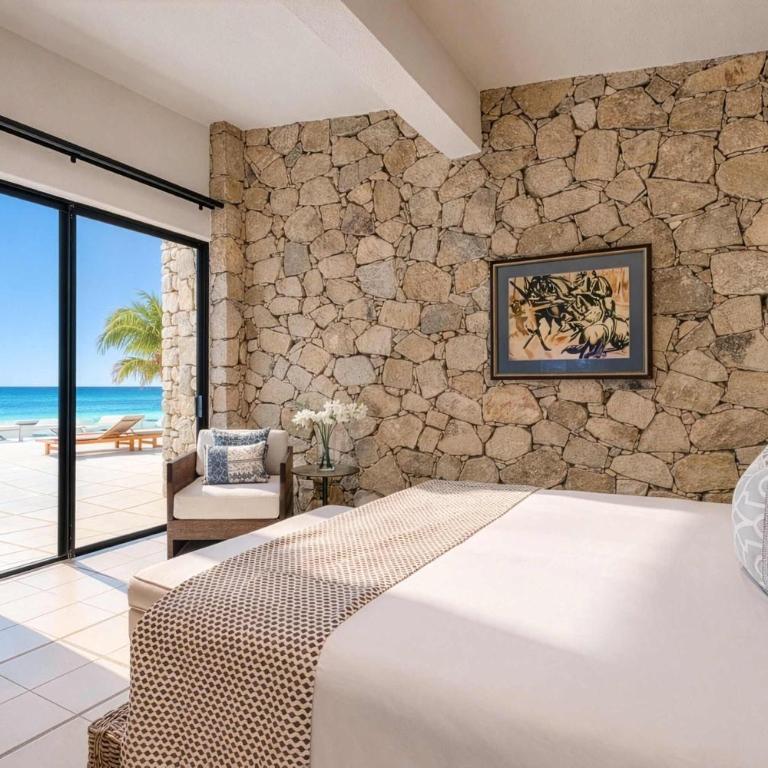 Oceanfront Villa with Pool, Hot Tub, Fireplace & BBQ - Villa - Beach Front - 11