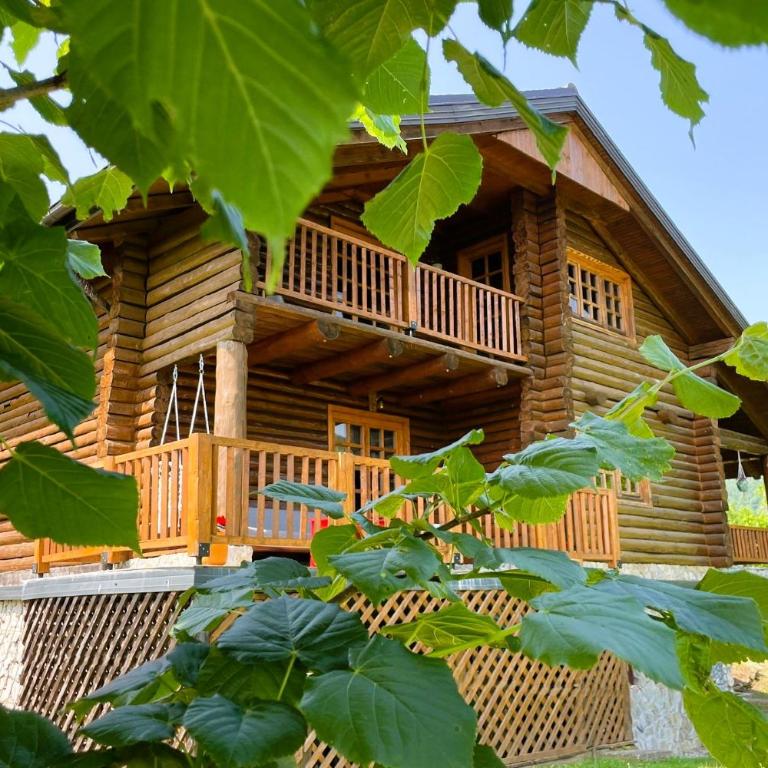 Pine River Dobrenica - Three-Bedroom Chalet - 8