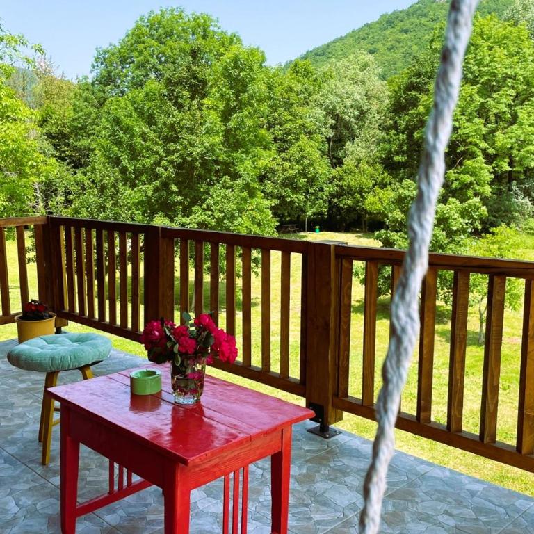 Pine River Dobrenica - Three-Bedroom Chalet - 4