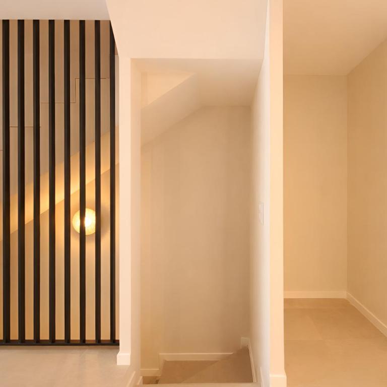 Luxury and modern 3 Bedroom townhouse walking distance to the beach! - Casa - 7