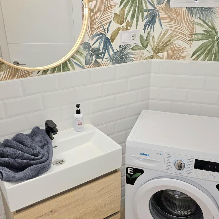 Salome Nogalera Sea View apartment 2 Bedroom City center walking distance to the beach and train station by NAMASTE ELITE - Apartamento de 2 dormitorios - 4