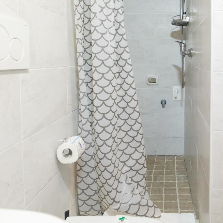 Volte Antiche & Comfort Moderno a Due Passi da Termini - Appartamento con 2 Camere da Letto - 31