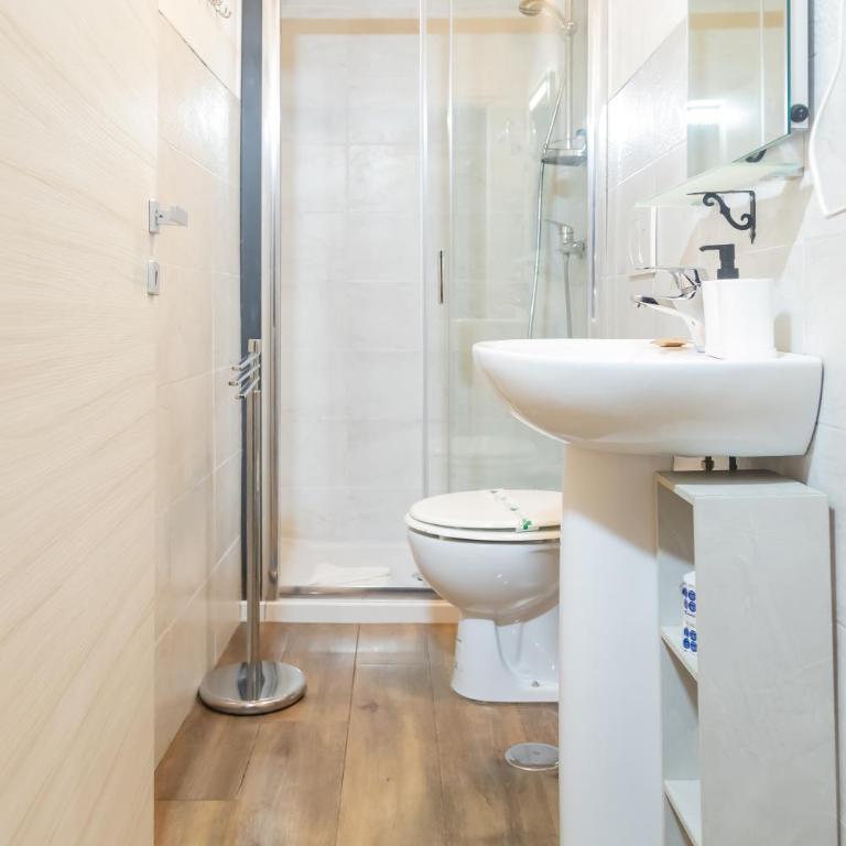 Volte Antiche & Comfort Moderno a Due Passi da Termini - Appartamento con 2 Camere da Letto - 27