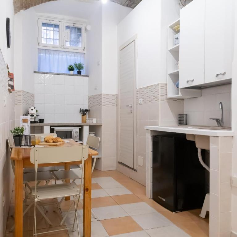 Volte Antiche & Comfort Moderno a Due Passi da Termini - Appartamento con 2 Camere da Letto - 38