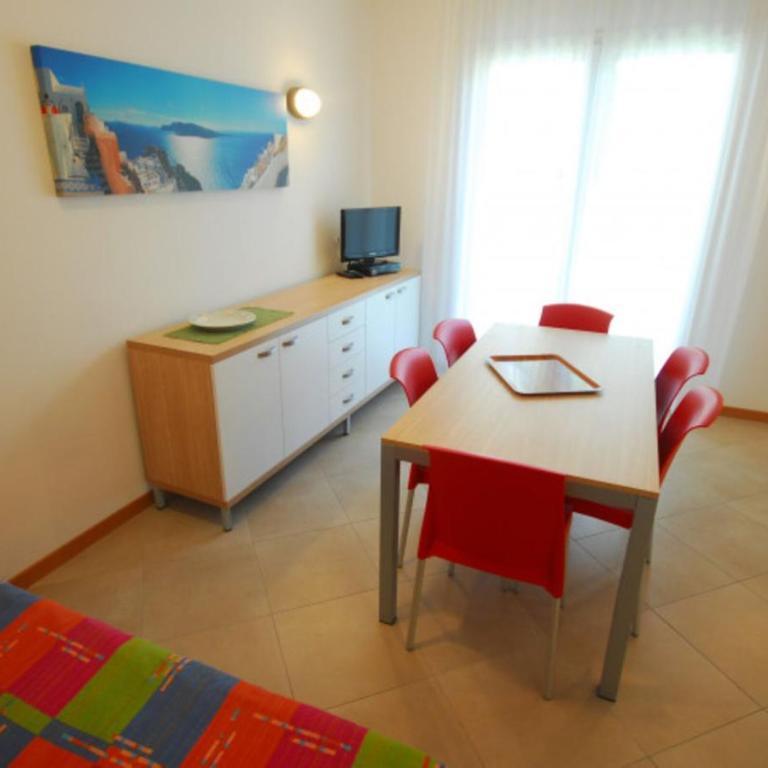 Cozy retreat 500mt from the sea - Villa - 6