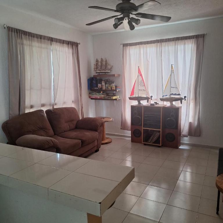 Comfortable and nice house in Caucel - Casa con 1 dormitorio - 8