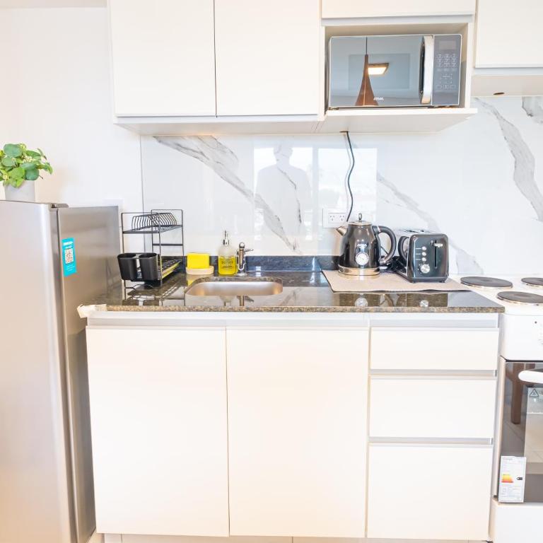 Loft Moderno con Balcón-Pileta-Vista Cerros - Apartamento de 1 dormitorio - 28