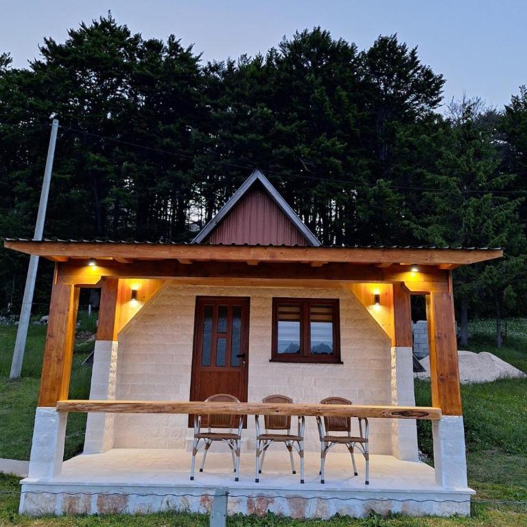 Koliba - One-Bedroom House - 3