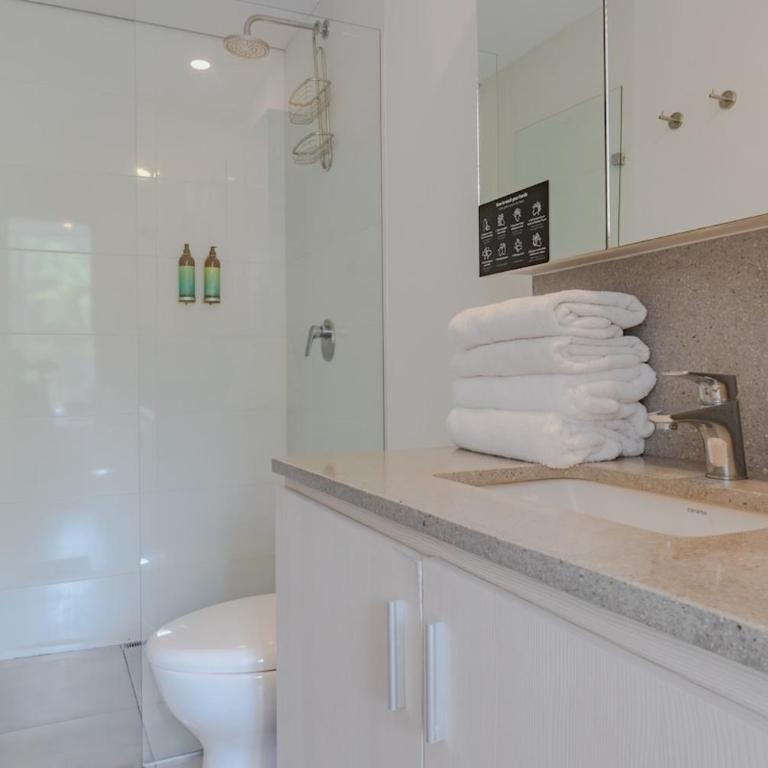 Luxury Studio El Poblado Pool Rooftop 4th Floor - One-Bedroom Apartment - 2