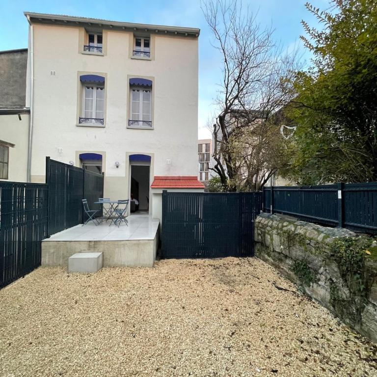 Exceptional Apartment - Terrace 2P Oullins - Appartement 1 Chambre - 4