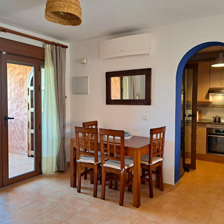 Casa Diana jardín privado piscina familia - Apartamento de 2 dormitorios con vistas al jardín - 11