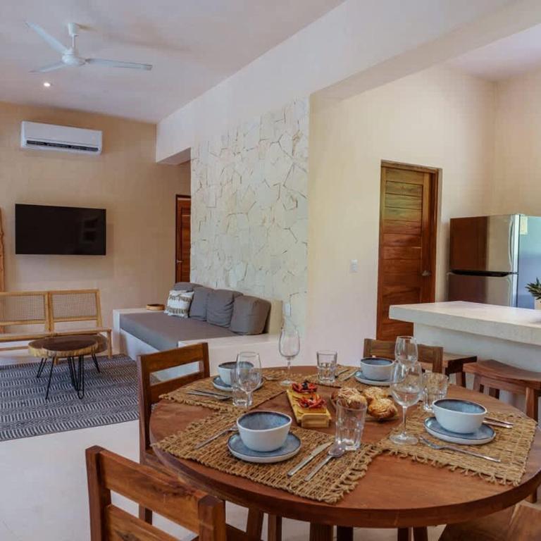 Private 6BR Jungle Compound with Rooftop Pool - Apartment - 23