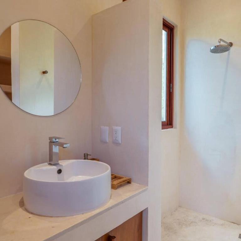 Private 6BR Jungle Compound with Rooftop Pool - Apartment - 27