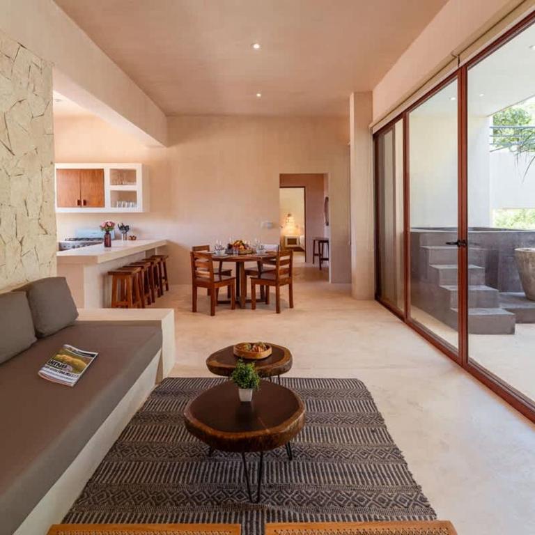 Private 6BR Jungle Compound with Rooftop Pool - Apartment - 33