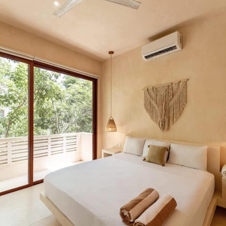 Private 6BR Jungle Compound with Rooftop Pool - Apartment - 39