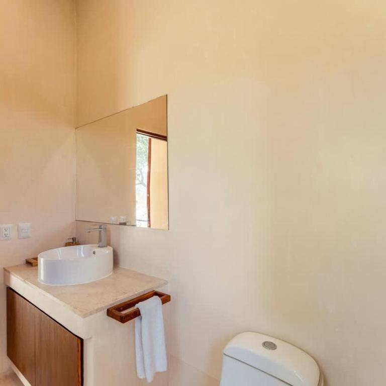 Private 6BR Jungle Compound with Rooftop Pool - Apartment - 48