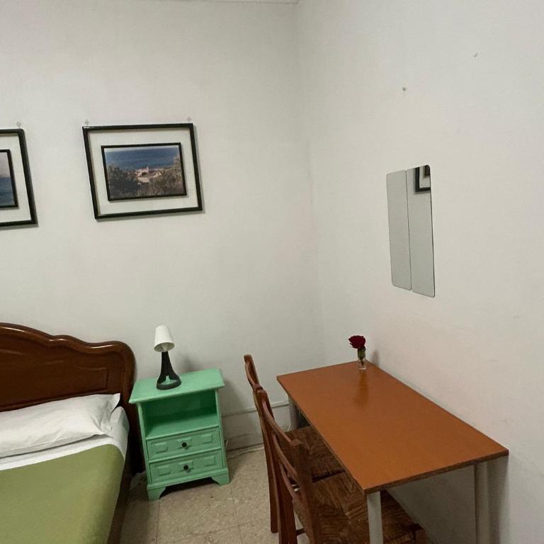 Next Stop Roma Affittacamere Casilino - Camera Matrimoniale con Bagno Privato - 8