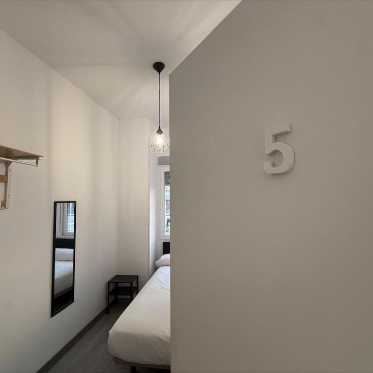 Aliaga Rooms - Estadio Metropolitano - Habitación Deluxe - 3
