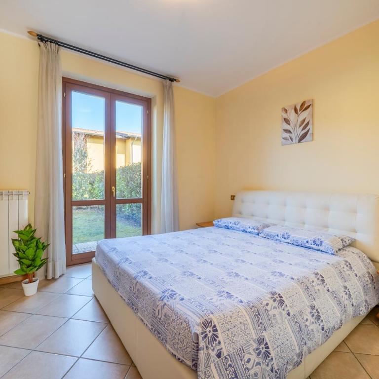 Desenzano-Sirmione - Lake 1 min - Pool, Parking, AC - Appartamento con 1 Camera da Letto e con Giardino - 4